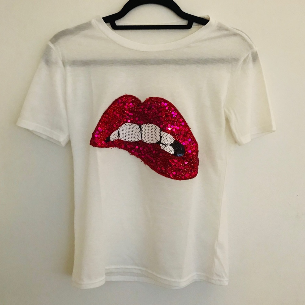 NWOT Embellished Chic Lips T-Shirt, Small